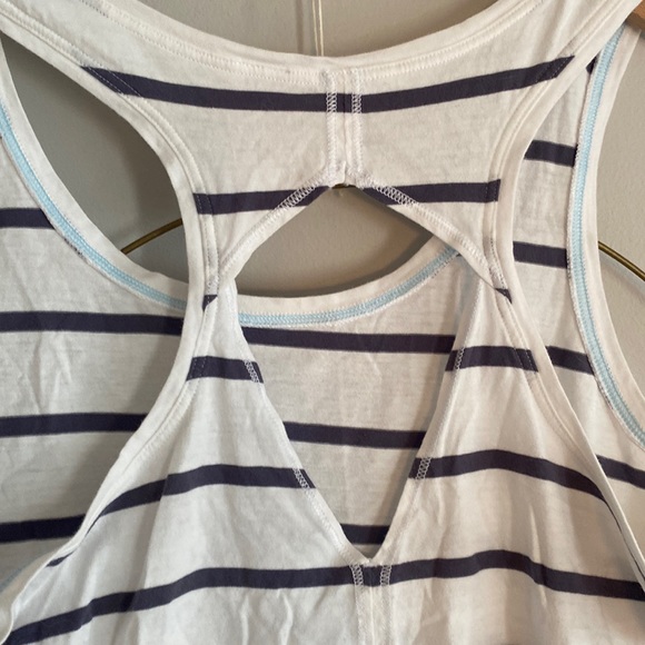 Ivivva Lululemon Happy Livin Tank size 14 white striped sleeveless tanks - Picture 7 of 9